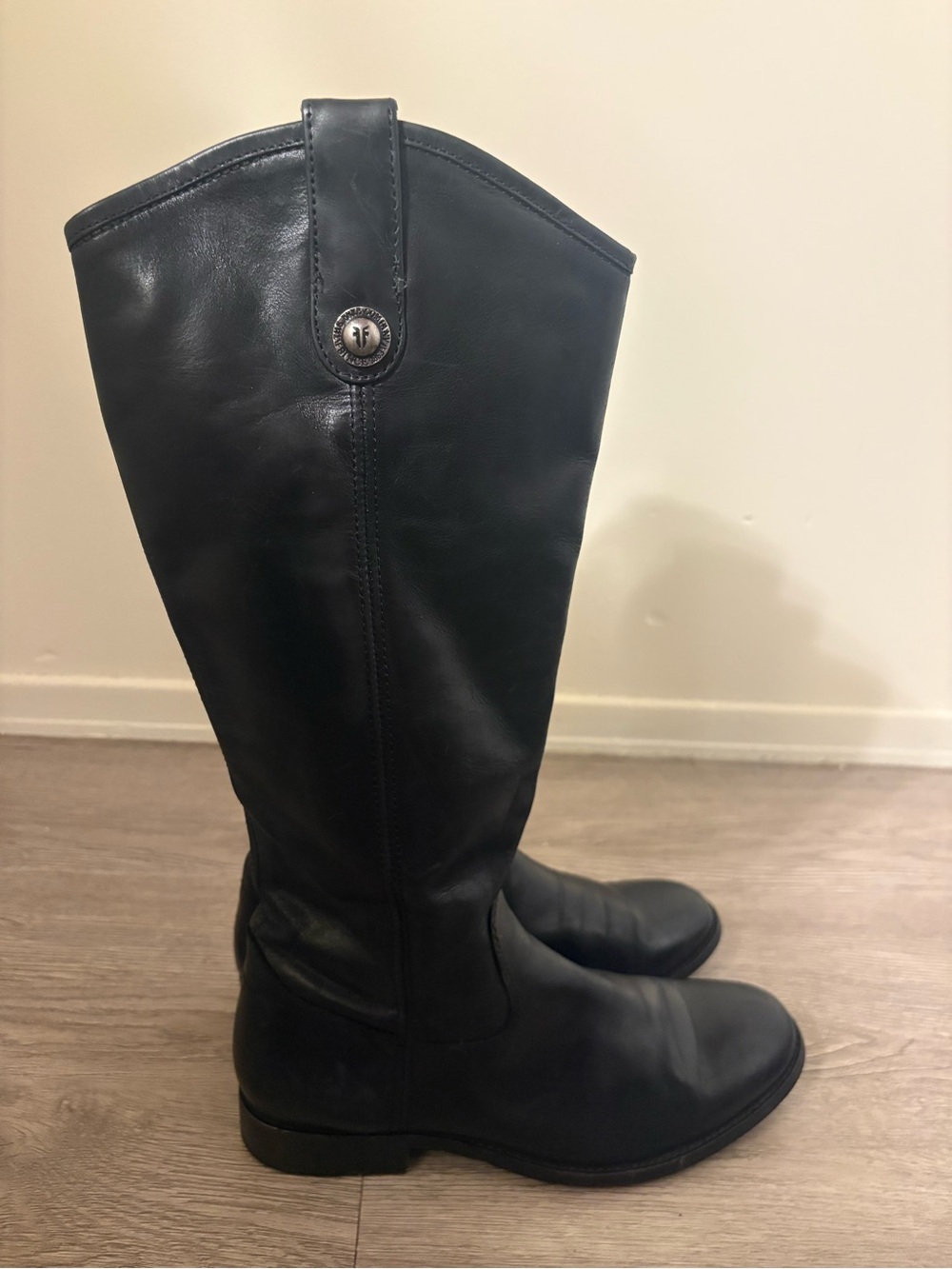 Frye Melissa Button Riding Boots Black Leather Size 8B Standard Inside Zip